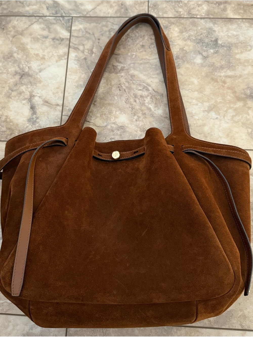 CHEAP Tory Burch 🤍THIS SEASONS🤍 Romy Suede Tote Handbag